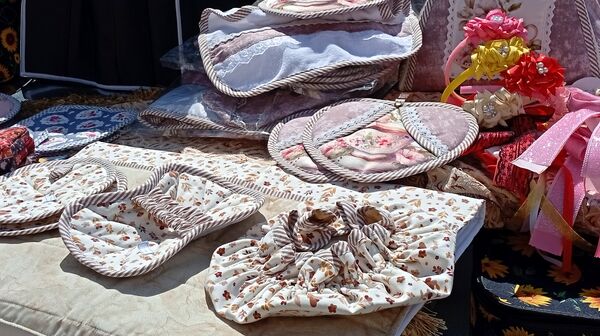 برپایی نمایشگاه هنرهای دستی در آستانه مقدس حلیمه و حکیمه خاتون شهرکرد