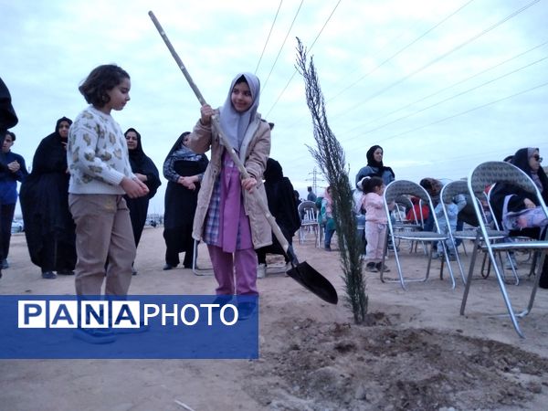 پویش مردمی درخت یادگار در یزد 