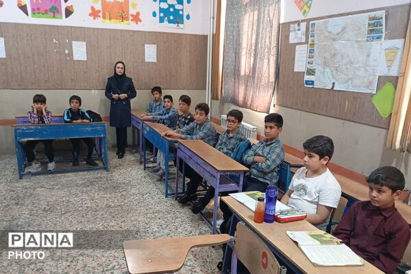 بازدید معاون آموزش ابتدایی وزارت آموزش‌وپرورش از پایگاه «طرح حامی»