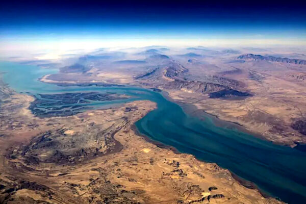 ضربه ایران به مسیر جایگزین آمریکا برای دور زدن تنگه هرمز
