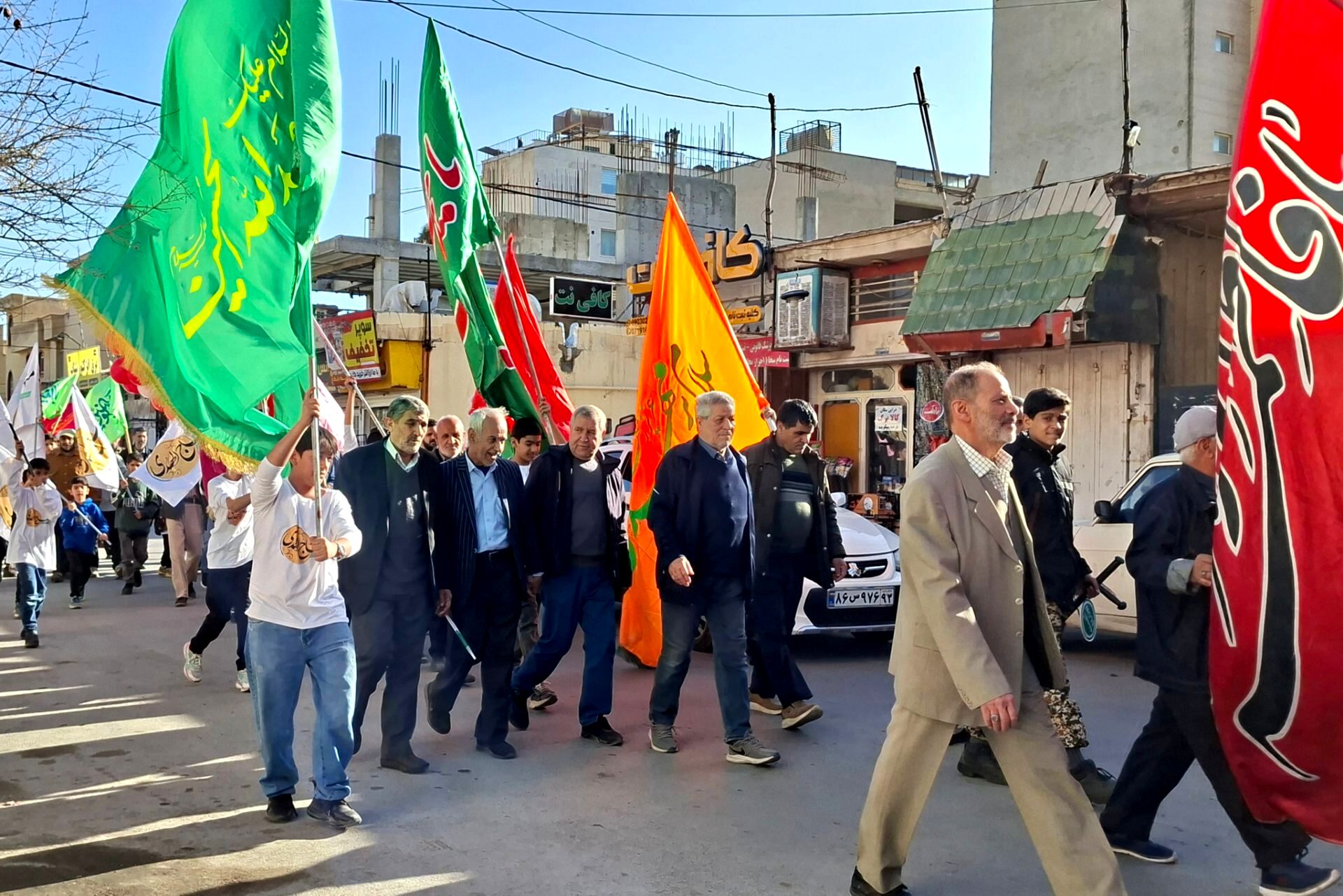 خوشحالی و شادی‌پیمایی در جشن تولد امام مهربان