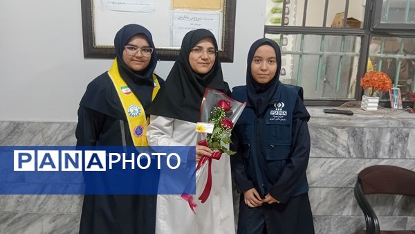 مراسم ولادت حضرت زینب(س) و روز پرستار در دبیرستان عطیه