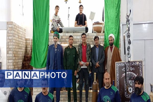 جشن امتیازدهی سالانه ورزشکاران به مناسبت روز فرهنگ پهلوانی و ورزش زورخانه ای در گود باستانی شهر بار 
