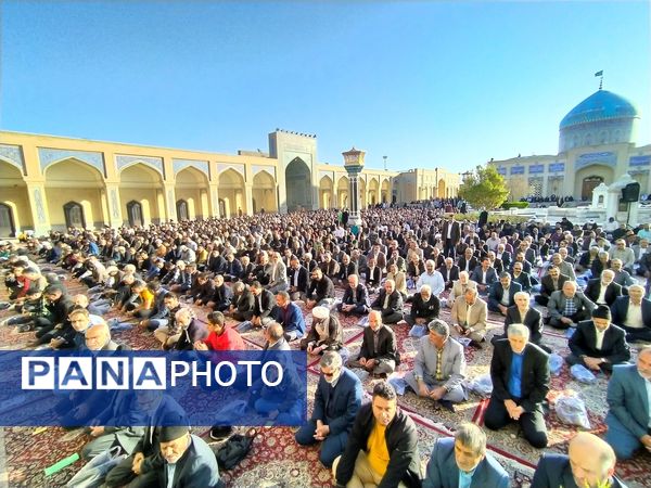 نماز عید سعید فطر در شهرستان کاشمر