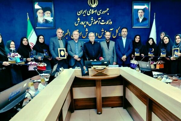 تعهد و فداکاری معلمان، چراغ راه روشن آینده کشور است