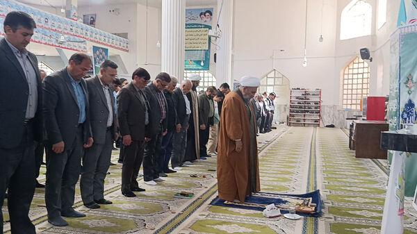  نماز جمعه این هفته آشخانه با محوریت هفته بسیج دانش‌آموزی