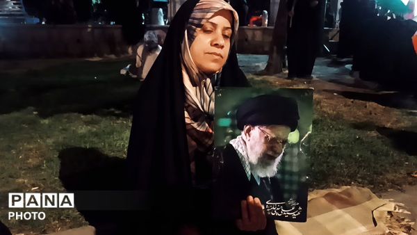 آرامگاه بانو بی بی شطیطه شاهد تجمع مردم در هشتاد و دومین شب 