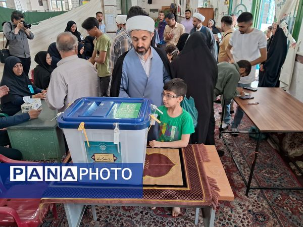 حضور مردم گالیکش پای صندوق‌های رأی