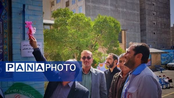 نوای زنگی به رنگ مهر و مقاومت در دبیرستان متوسطه دوم الزهرا (س) پیچید