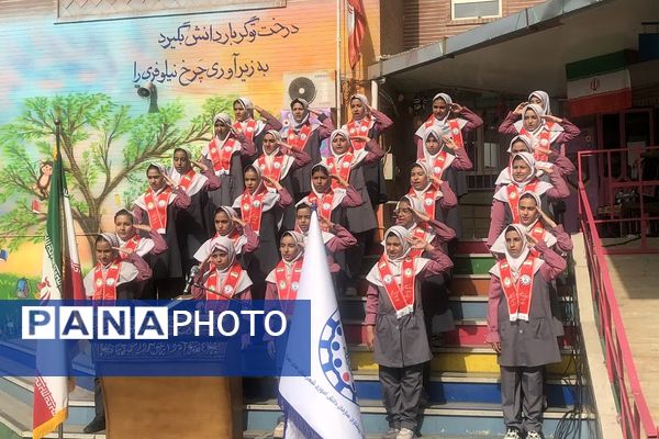 بیست و ششمین سالروز تاسیس سازمان دانش‌آموزی در دبستان طواف و معماریان ناحیه دو شهرری 