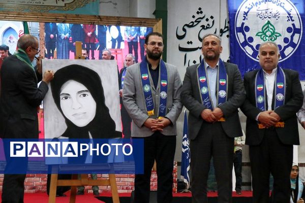 همایش هزار نفری یاوران انقلاب در مازندران