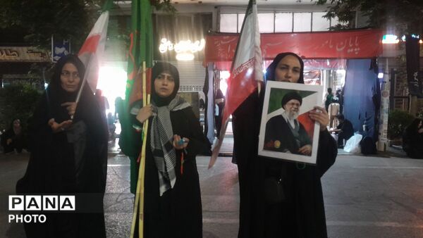  باز هم قراره شبانه مردم در حسینیه امام خامنه‌ای نیشابور