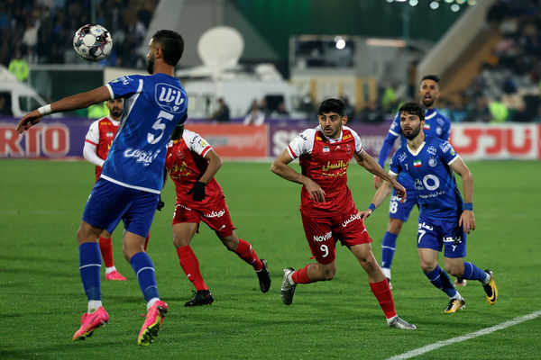 دیدار تیم‌های استقلال و پرسپولیس