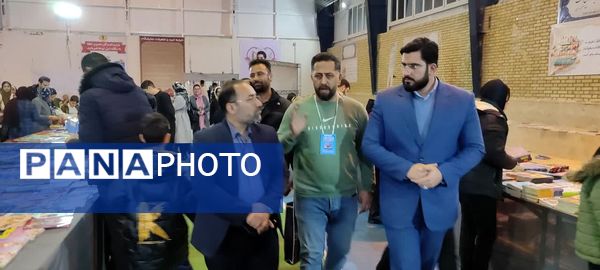 نمایشگاه کتاب در جاجرم 