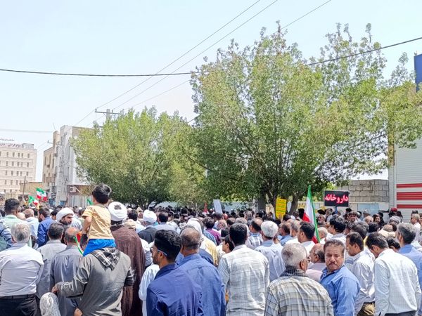 خروش آحاد مردم میناب در جمعه خشم و نصر 