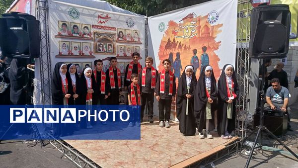 جا مانده‌ایم، اما بی‌خبر نه