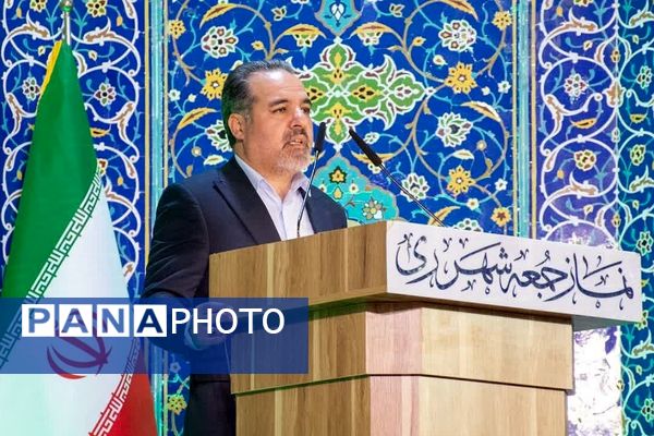 حضور فرهنگیان ناحیه دو شهرری در نماز جمعه 