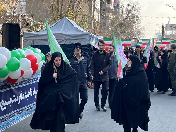 حضور میلیونی ایرانیان در جشن‌ پیروزی انقلاب اسلامی 