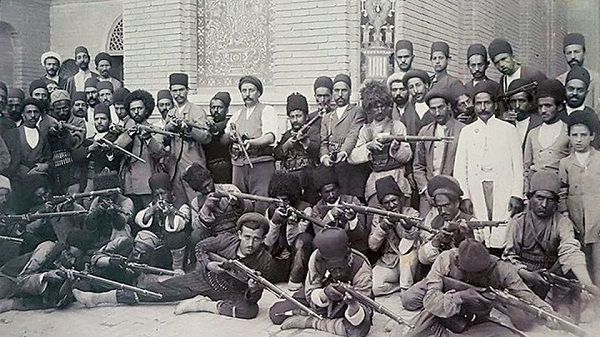 مشروطه‌خواهان عدالت را فریاد زدند