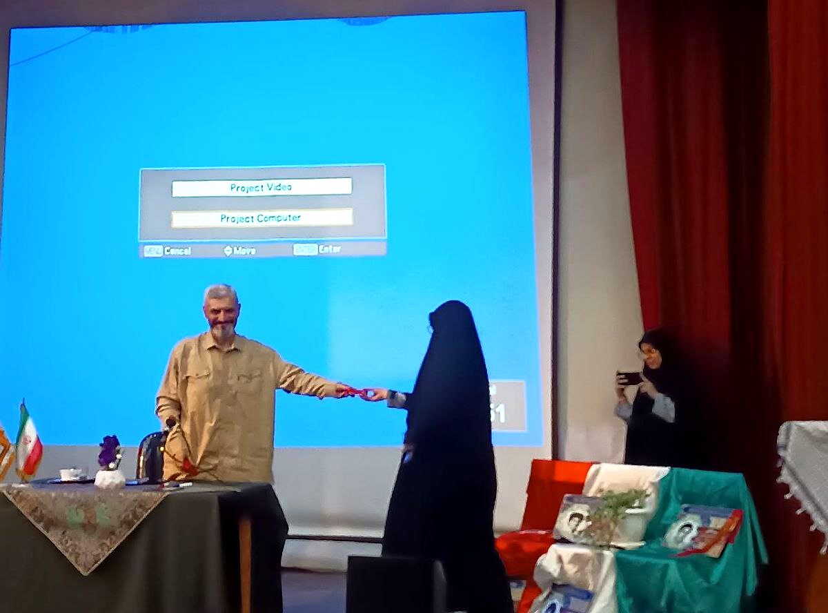 آغاز دوره «یاوران ولایت ۱۴۰۴» روز دوم در فرهنگسرای ولاء شهرری