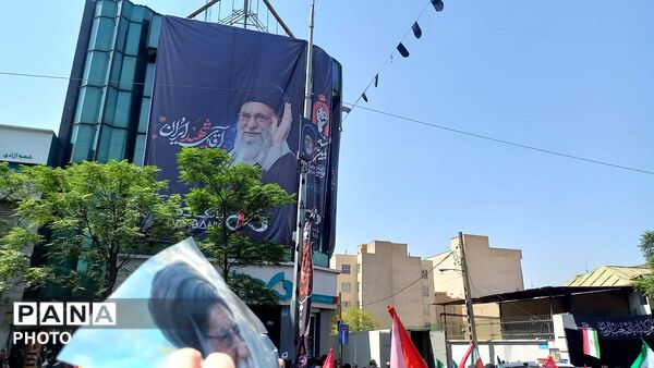 تهران در سوگ؛ خیابان‌ها لبریز از حضور مردم