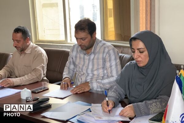 تجلیل از قهرمانان صبور فیروزکوه؛ پاسداشت سال‌های اسارت و ایستادگی آزادگان سرافراز