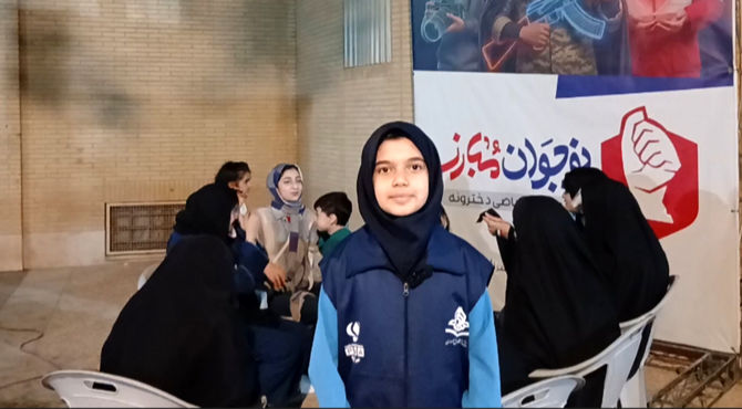 نوجوانان مبارز در مسیر انقلاب