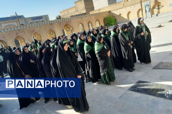 اعزام کاروان زیارتی راهیان نور لردگان 