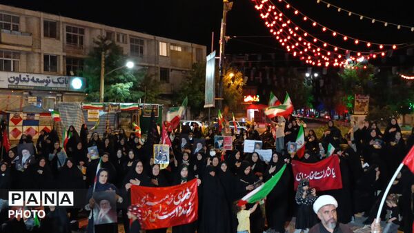 شبی به یاد رهبر شهید