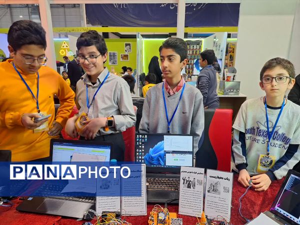 روز سوم از نمایشگاه پژوهش و فناوری در مشهد