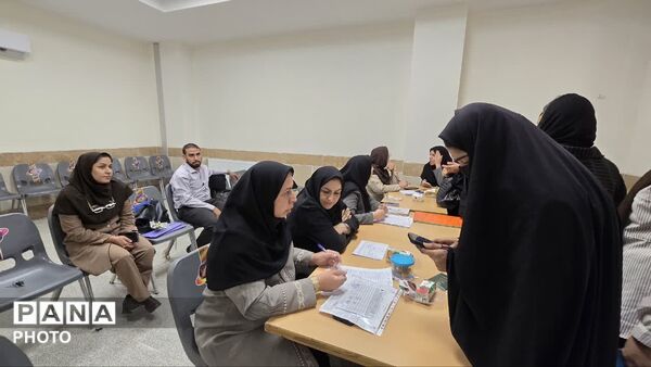 هدایت تحصیلی دانش‌آموزان پایه نهم شهرستان بافق