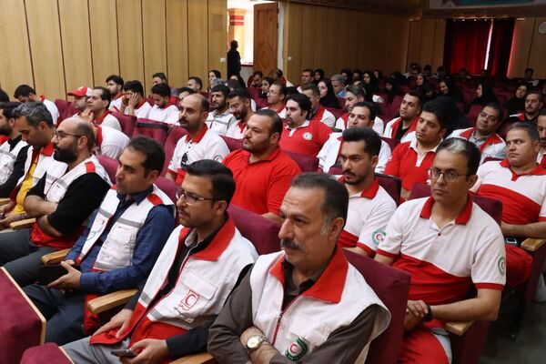  آیین تجلیل از ایثارگری‌های کارکنان و نجاتگران جمعیت هلال‌احمر استان همدان  