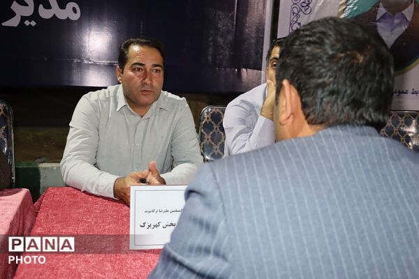 میز خدمت مدیران ارشد بخش کهریزک در تجمعات مردمی شبانه