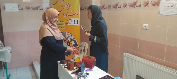 جشنواره نوجوان خوارزمی تلفیقی از علم و عمل در دبیرستان استعدادهای درخشان فرزانگان ملارد