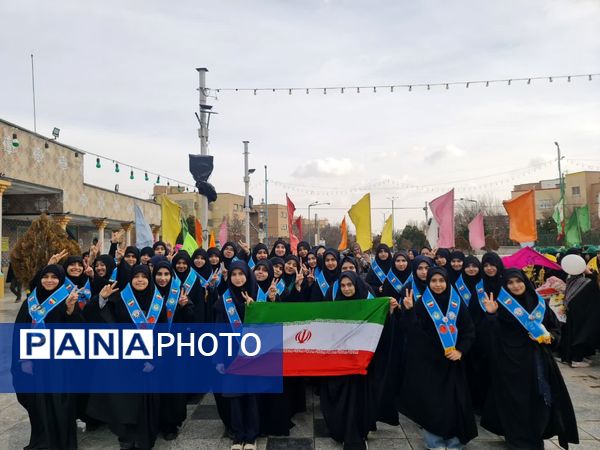 پیشتازان، ضربان پرشور ۲۲ بهمن شدند