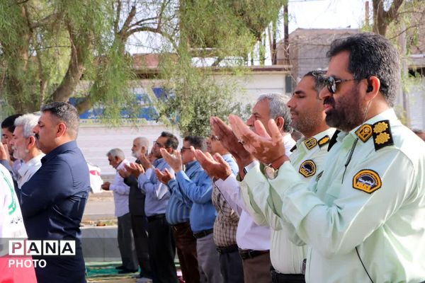 شکوه بندگی در عید قربان؛ فهرج یکپارچه غرق در نیایش شد