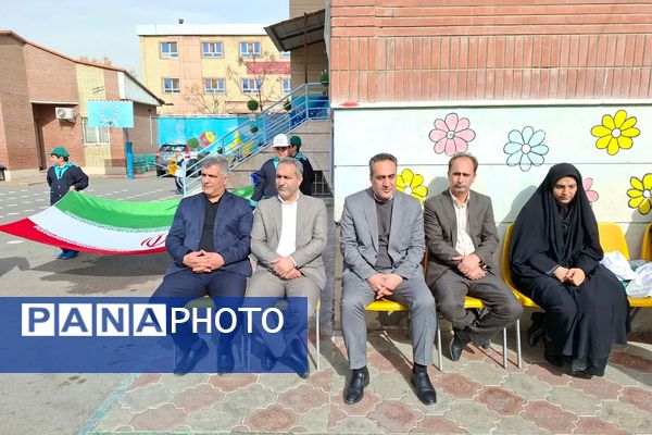 همایش یاوران انقلاب در دبستان شاهد شهید قدوسی ناحیه دو شهرری 