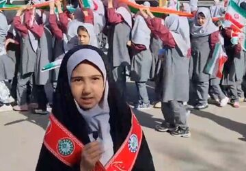 دیدگاه دانش‌آموزان مدرسه شاهد شهید هندویان قم در مورد 13 آبان