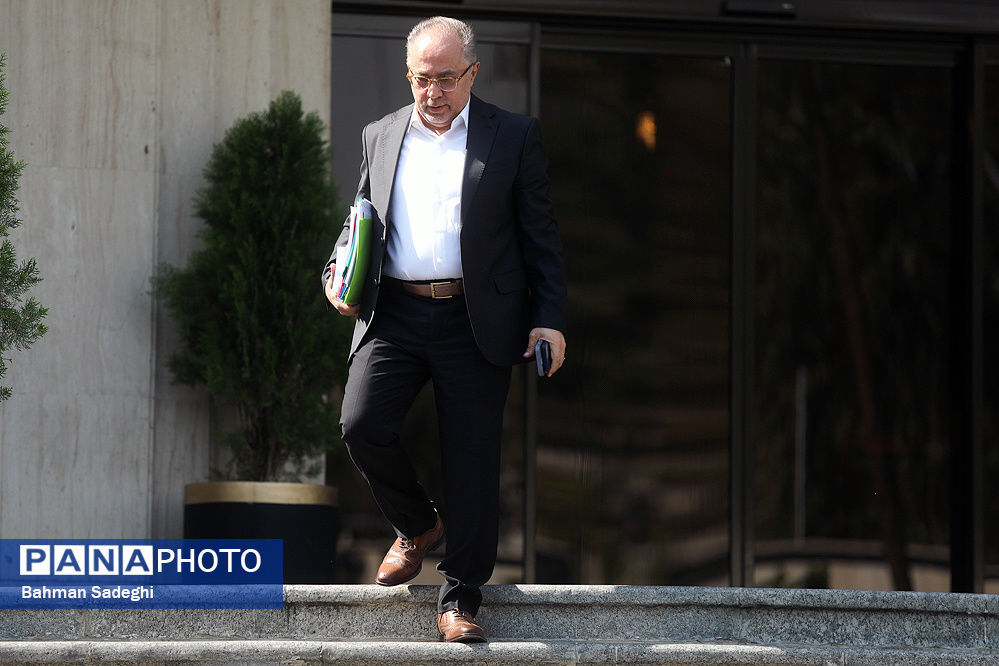 واکنش شهرام دبیری به برکنار شدنش از سمت معاون پارلمانی رئیس‌جمهور