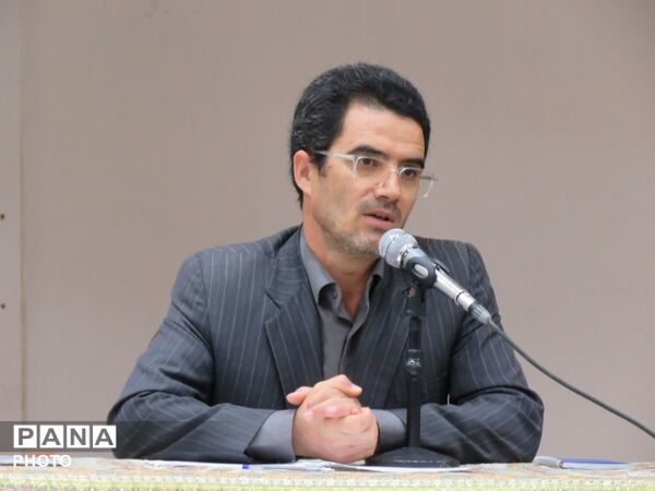 جلسه مدیران مدارس و ناظرین مسابقات خوارزمی در شهرستان خلیل آباد 