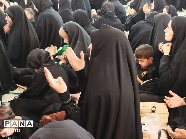همایش شیرخوارگان حسینی شهرستان بن