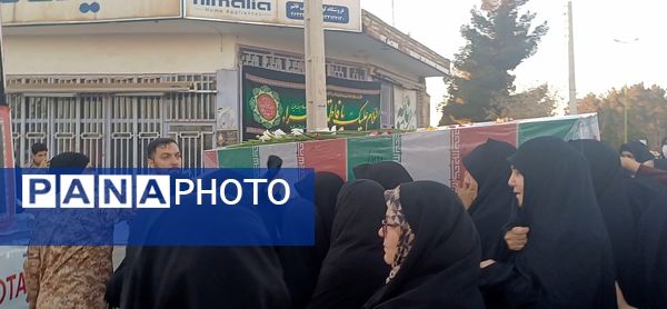 بدرقه شهدای گمنام در شهرستان کوهپایه 