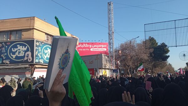 حضور شکوهمند مردم نیشابور در راهپیمایی و تشییع شهدای امنیت
