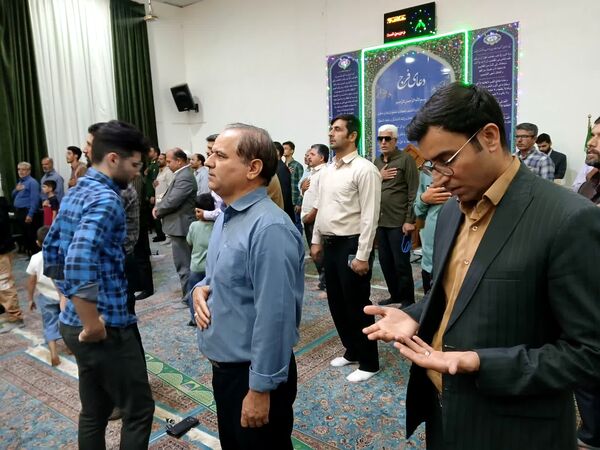 شب شعر و روایت‌گری محفل ادبی خارزنج در خلیل‌آباد