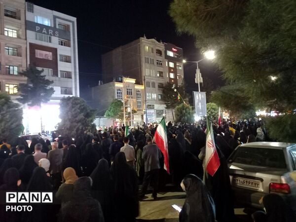 پنجاه و شش شب در میدان پای کار ایران