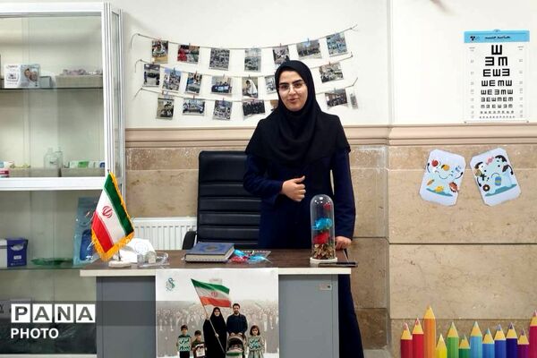 گامی در جهت ارتقای سلامت مدارس قدس؛ تجهیز و بهره‌برداری از اتاق بهداشت آموزشگاه اسماعیل‌منش ۲