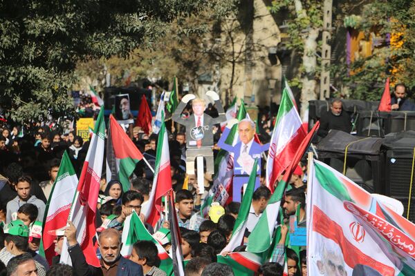 فریاد استکبار ستیزی از ورامین طنین انداز شد