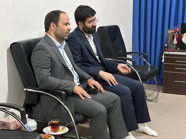دیدار تمامی مسئولان ساوجبلاغ با امام جمعه 