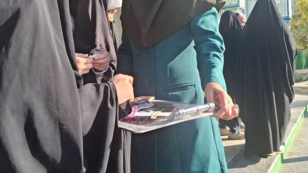 جشن روز پرستار و ولادت حضرت زینب(س) در دبستان نیایش 2