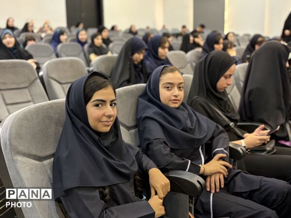 آیین اختتامیه اوقات فراغت تابستانه و مسابقات فرهنگی و هنری 